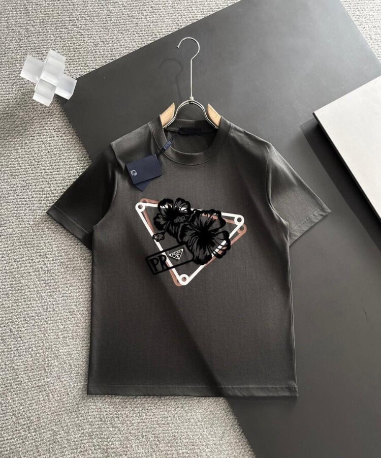 T-shirt tendance avec logo