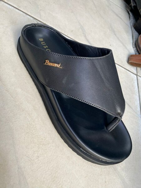 Sandales élégantes en cuir noir