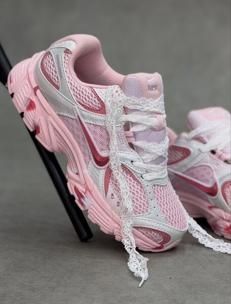 Baskets Nike roses pour femmes