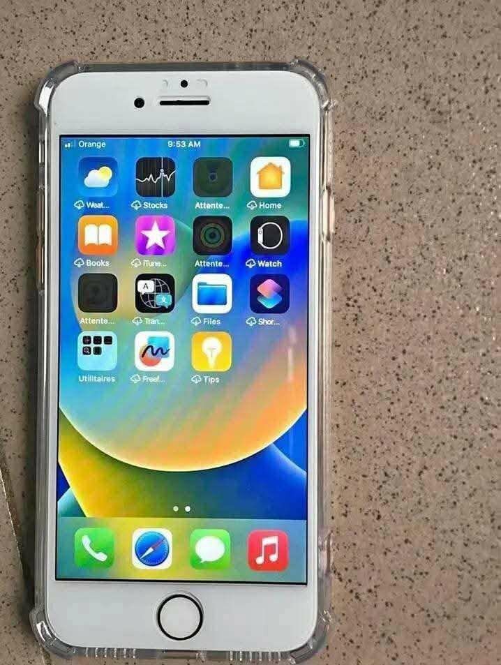 iPhone avec coque transparente