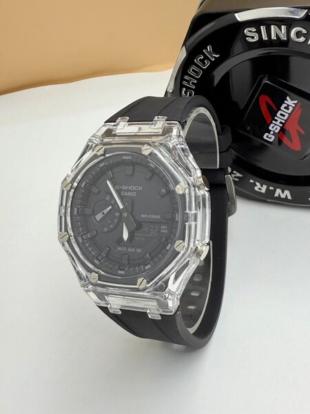 Montre Casio G-SHOCK Transparent