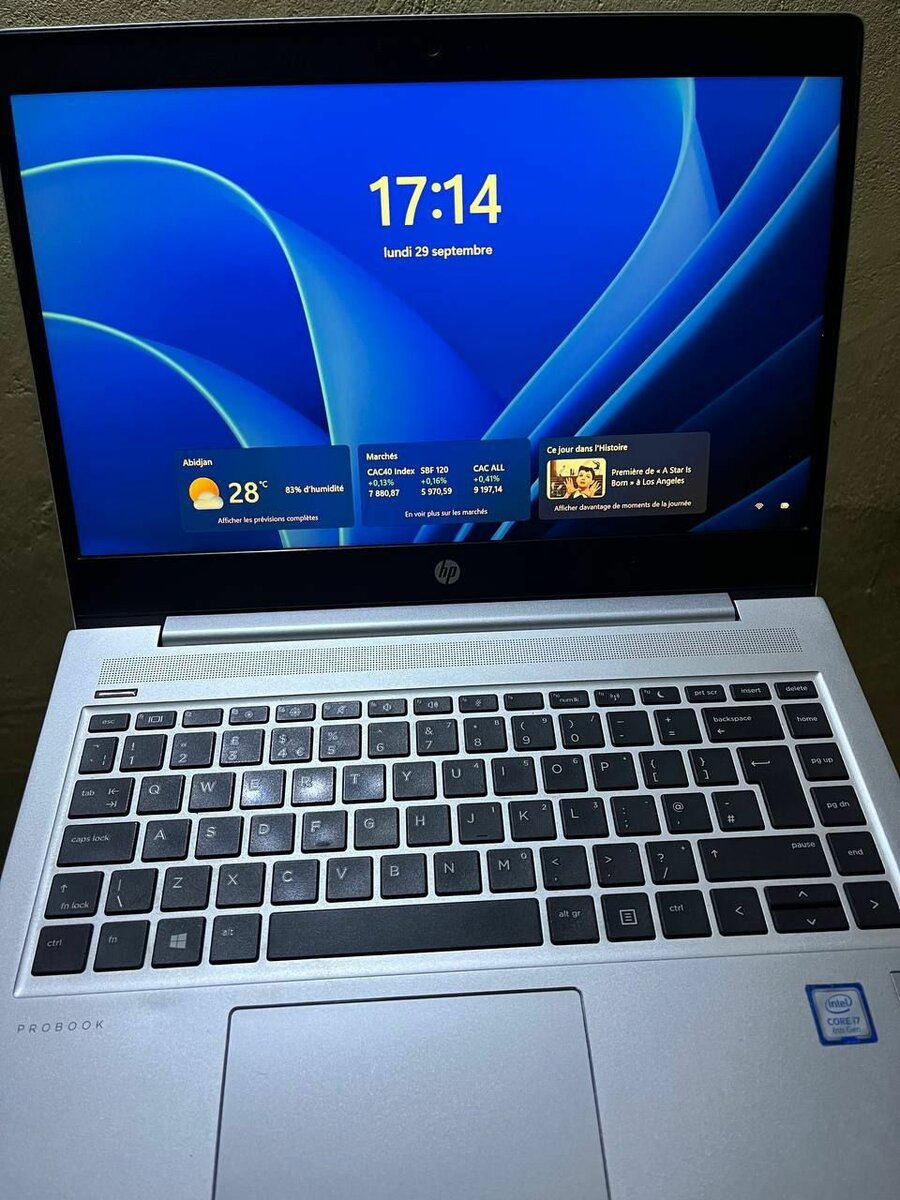 Pro Book Core i7  8 giga de Ra