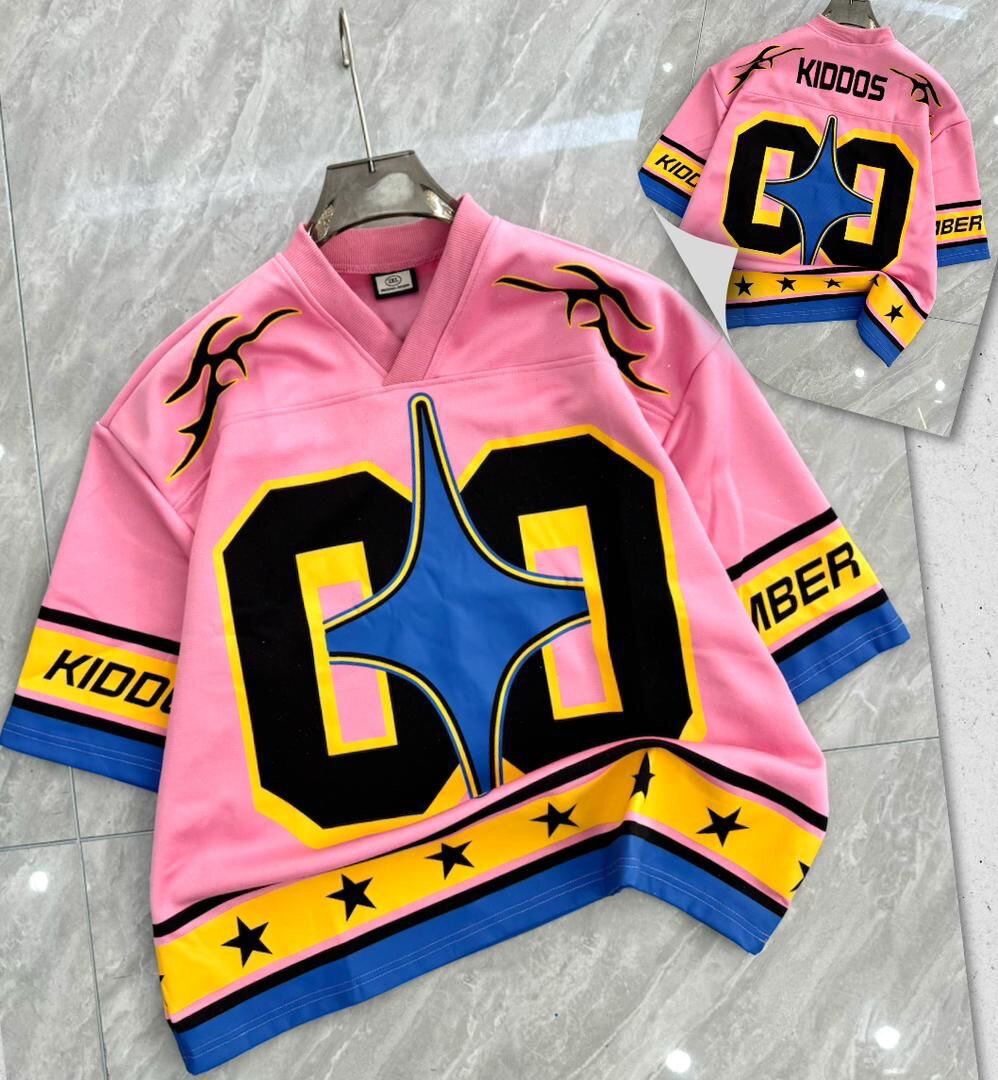 Maillots de sport modernes