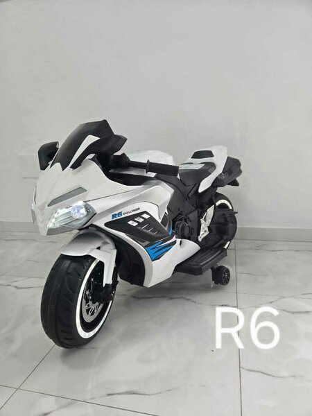 Moto électrique enfant sport