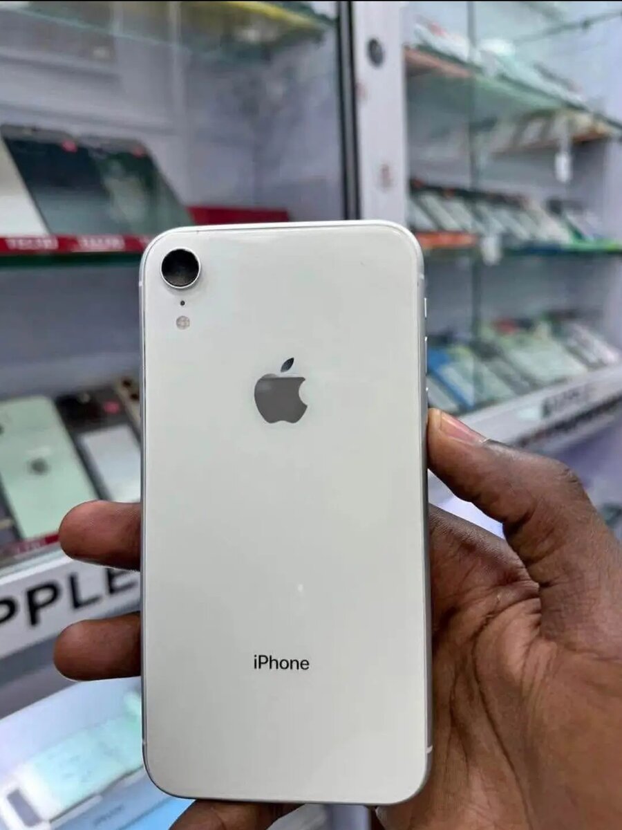 iPhone XR Blanc 64Go Débloqué
