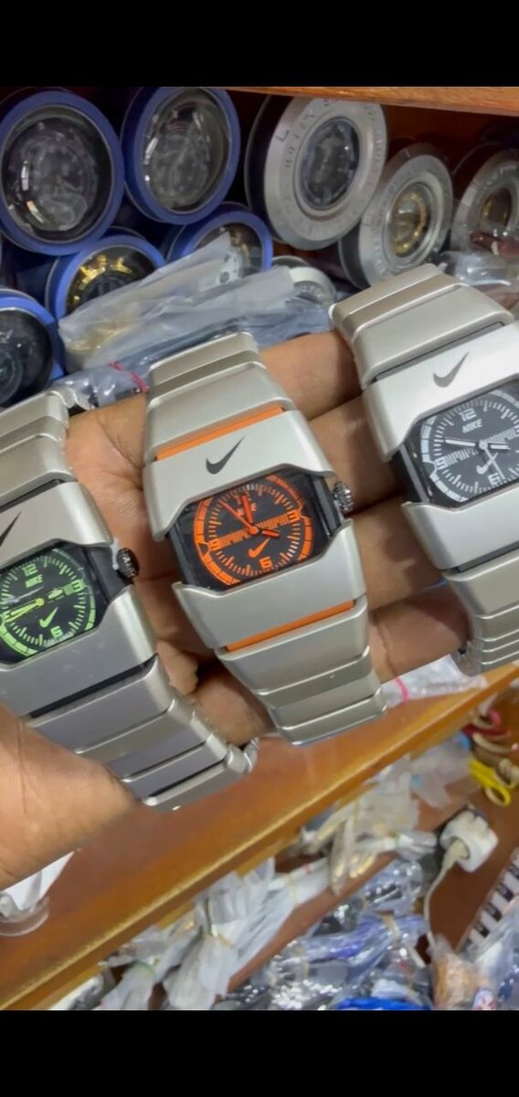 Montre élégante sportive homme