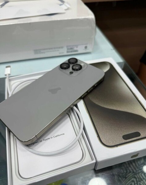 iPhone 15 Pro Max 512Go