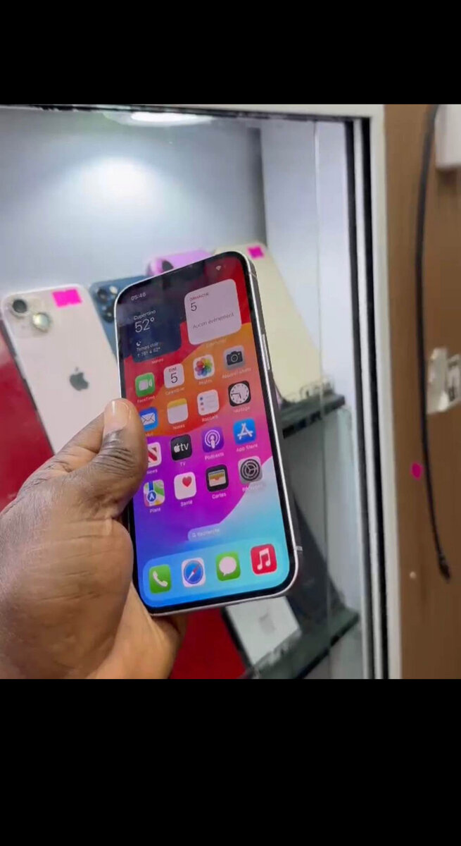 iPhone 13 128GB Blanc