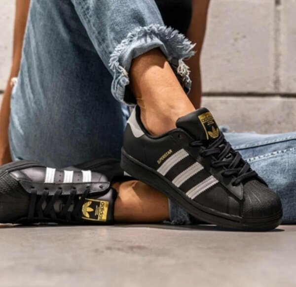 Baskets noires Adidas Superstar