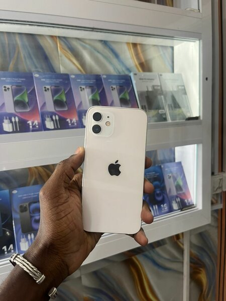 iPhone 12 Blanc 64 Go