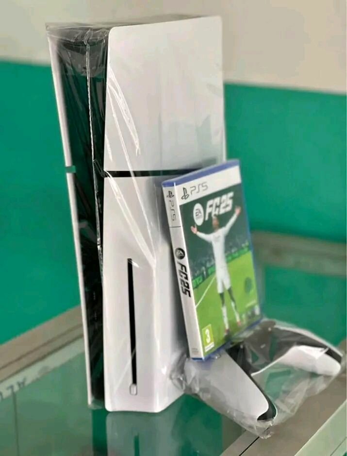 Console PS5 avec FC 25