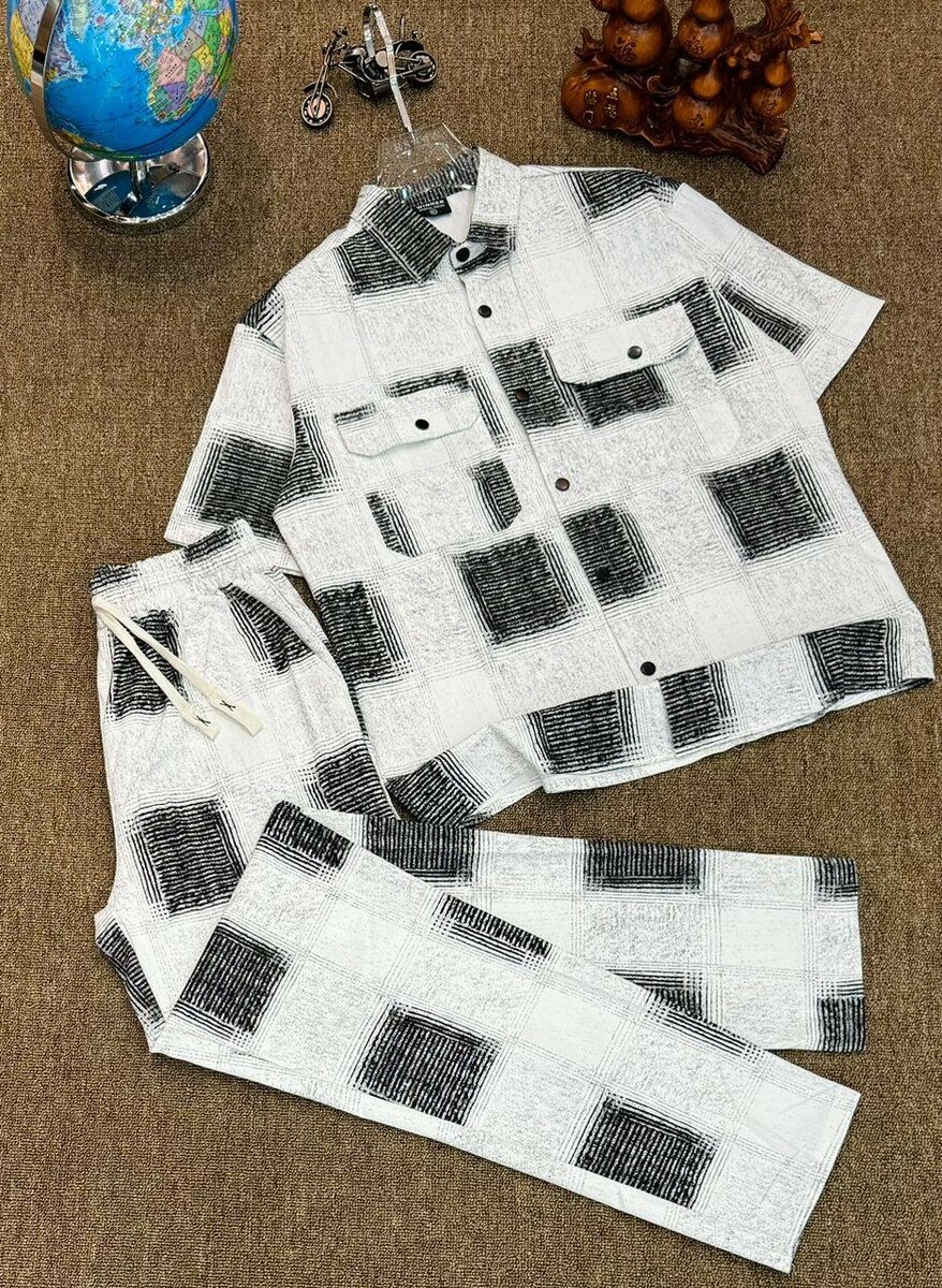 Tenue décontractée à carreaux