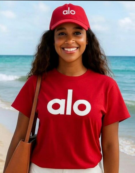 T-shirt et casquette Alo