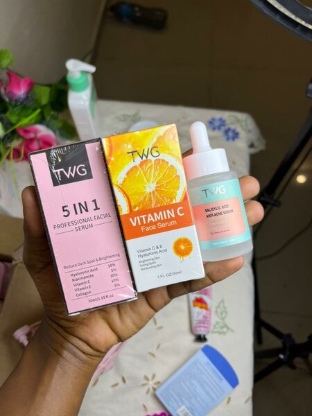 Sérum Visage 5-en-1 Vitamine C