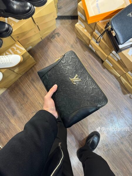 Sacoche Louis Vuitton noir