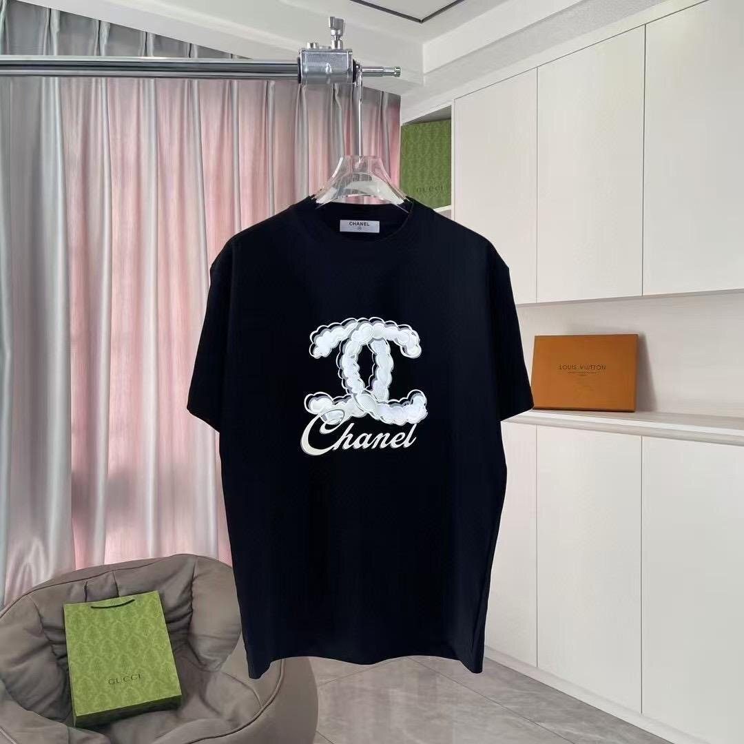 T-shirt de designer luxe