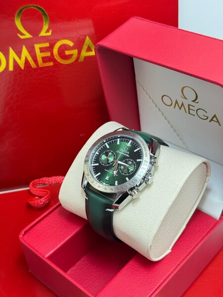 Montre Omega Speedmaster Verte
