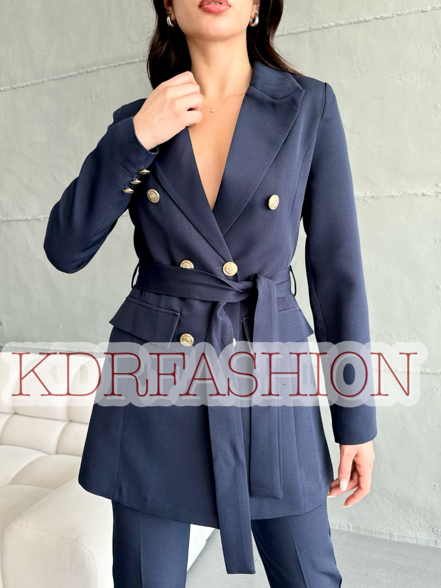 Tailleur pantalon chic femme