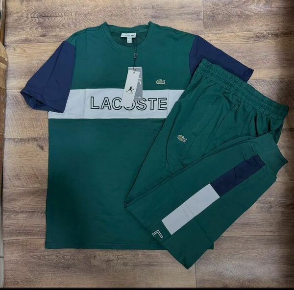 Ensemble sportif Lacoste