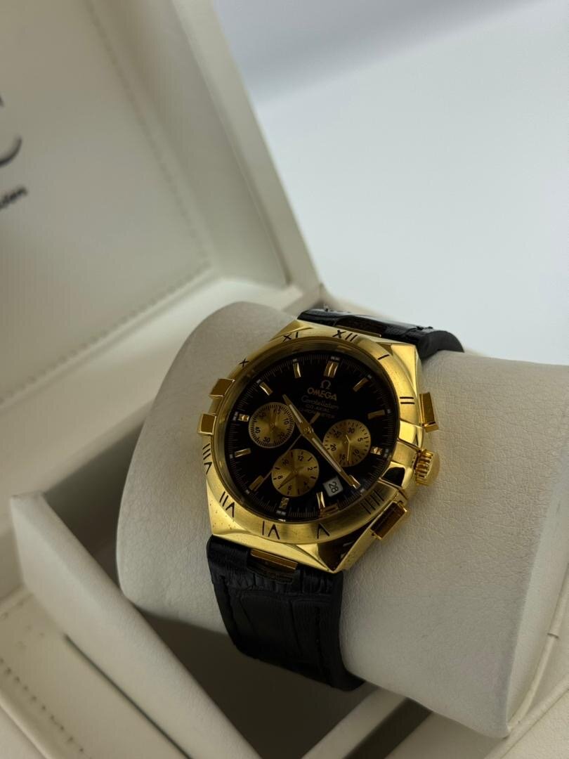 Montre omegochronographe homme