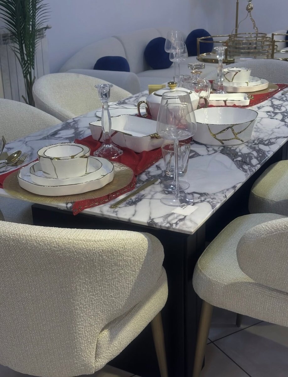 Table à manger marbre moderne