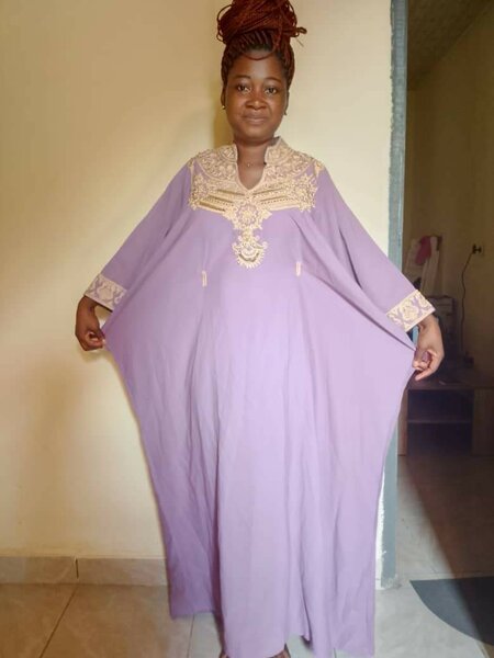 Robe longue avec broderie élégante