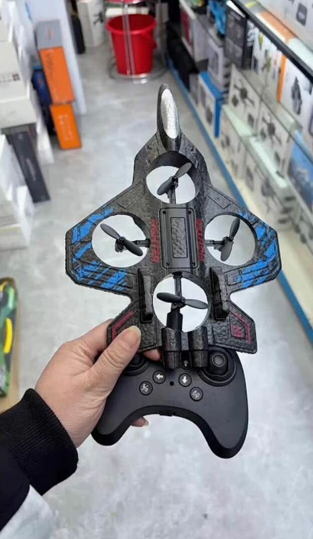 Drone télécommandé en forme d'avion