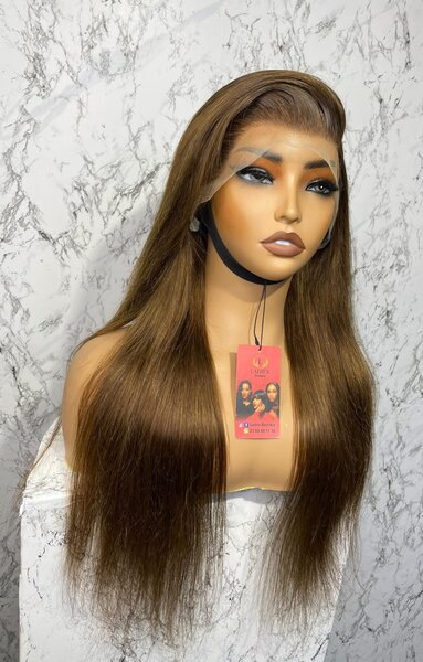 Perruque longue lace front