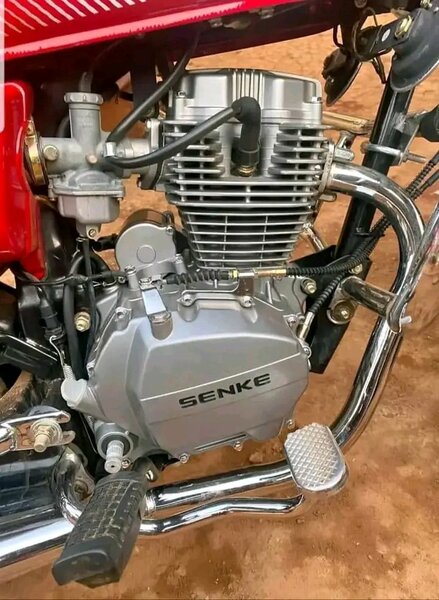 Moto Senke 150cc Rouge