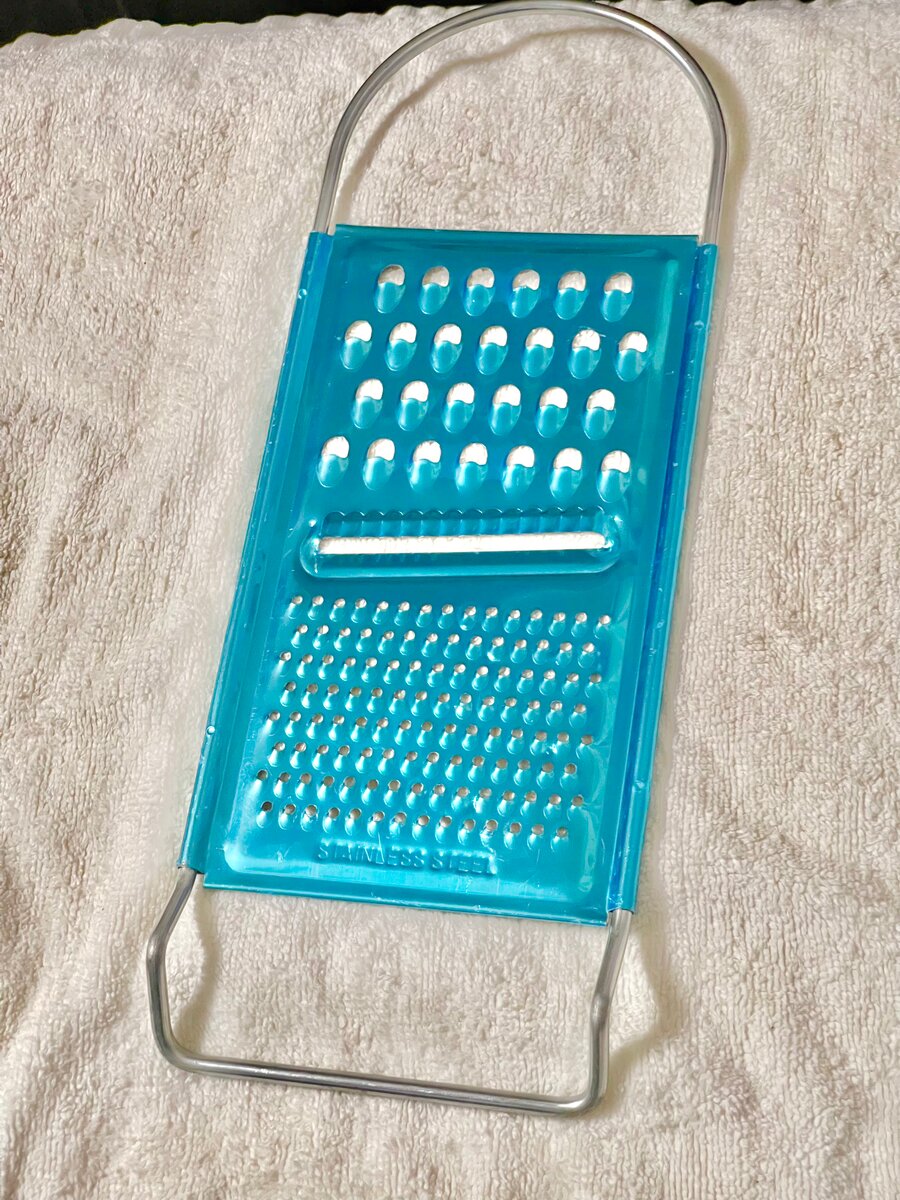 Râpe à légumes multifonction