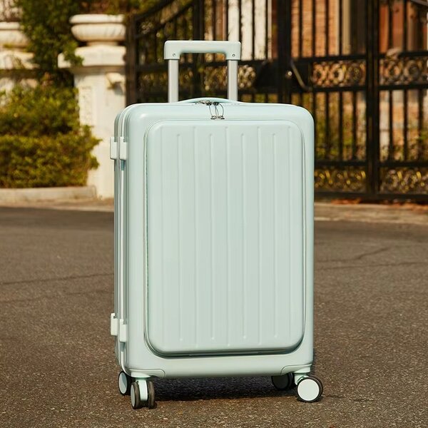Stylish Rolling Suitcase