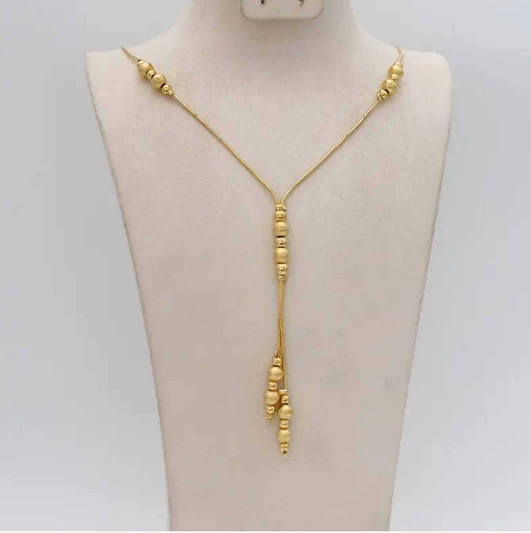 Collier pendentif doré élégant