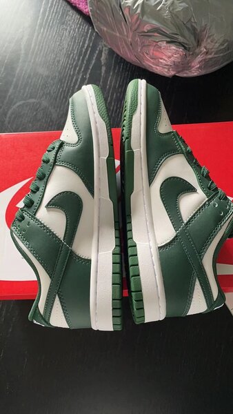 Baskets Vertes et Blanches