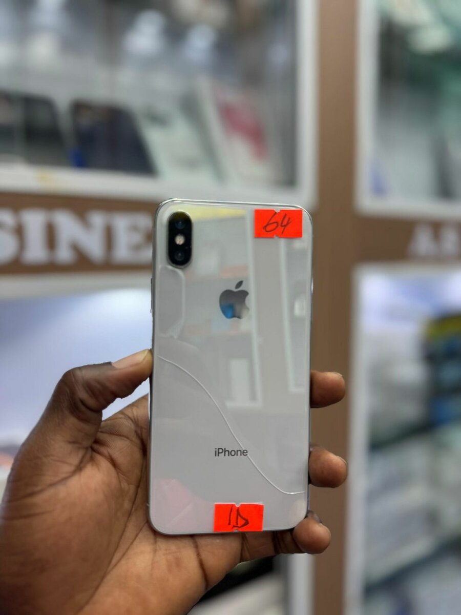 iPhone X 64GB sans Id 2nd main