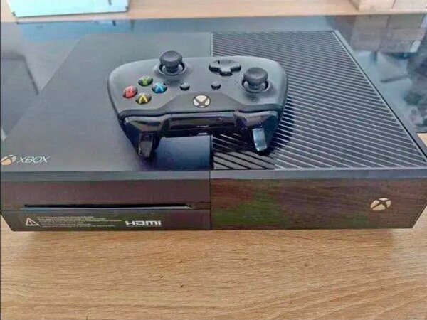 Console Xbox One avec manette