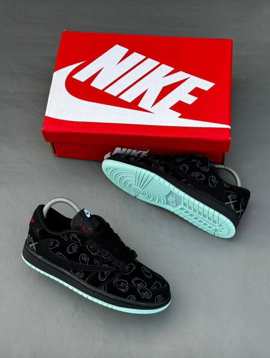 Baskets Nike noires exclusives