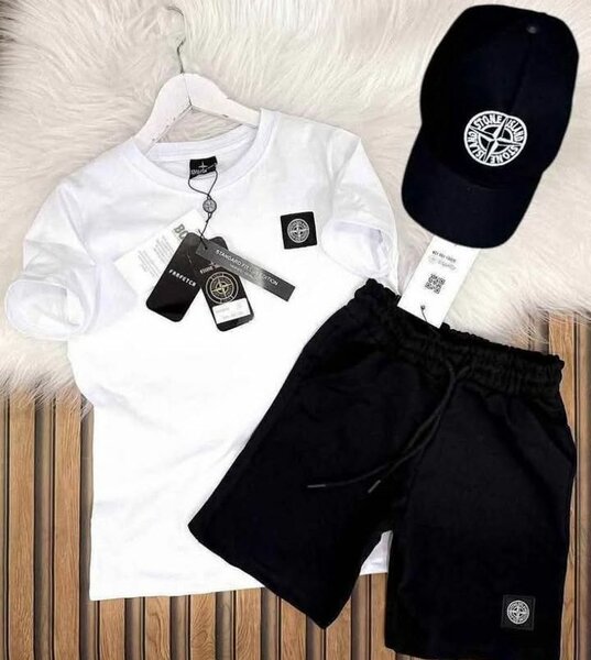 STONE ISLAND Ensemble Enfant T-shirt et Casquette