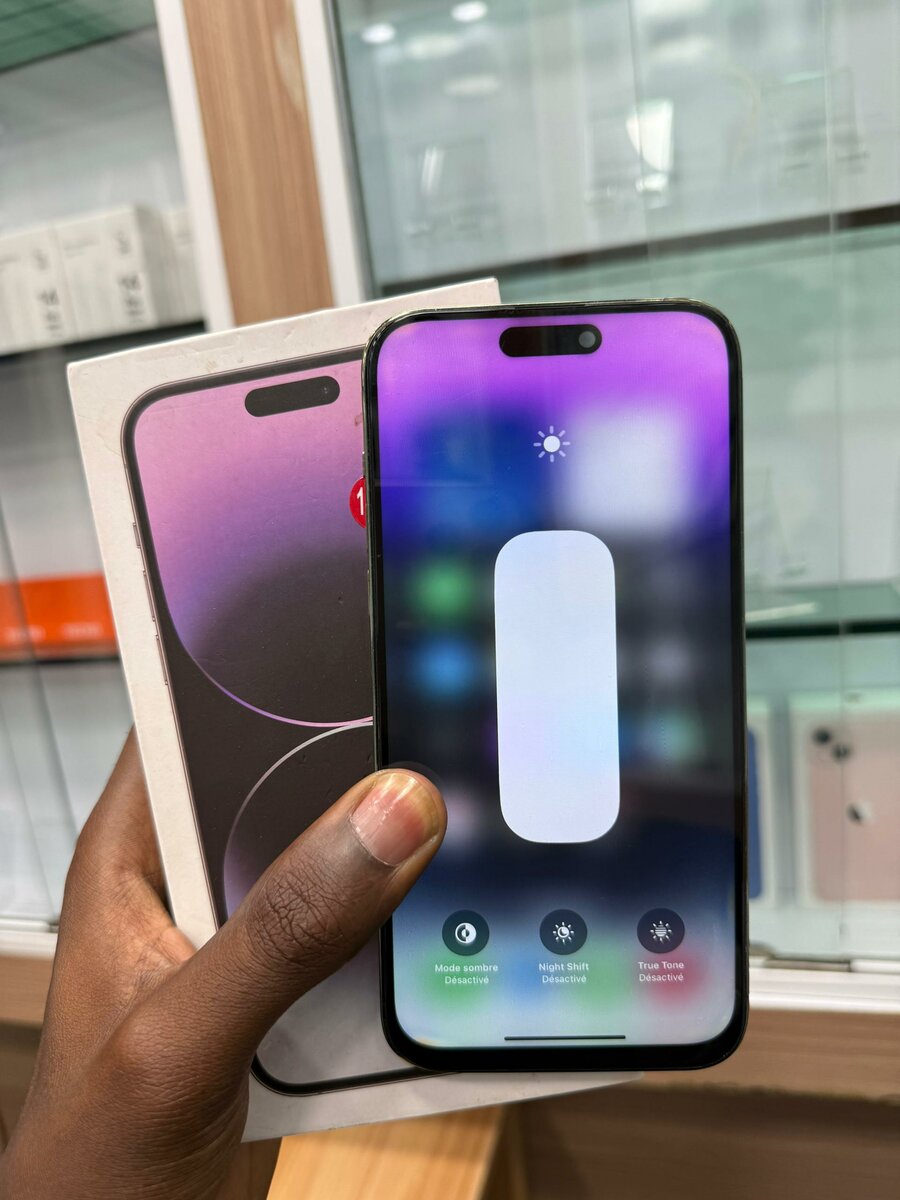 iPhone 14pro Max 128Go écran c