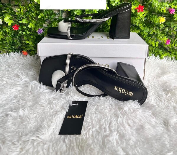 Sandales à talons élégantes