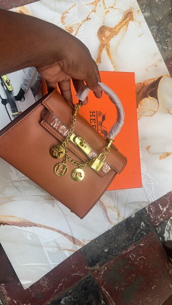 Sac à main en cuir élégant