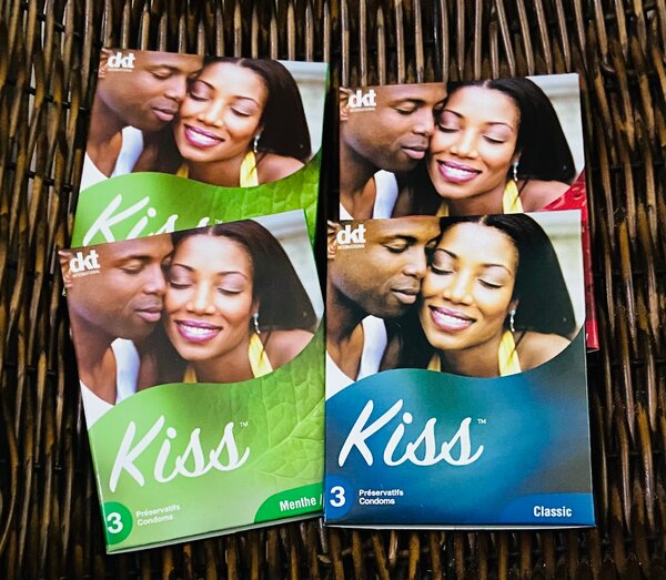 12 préservatifs (4 paquets