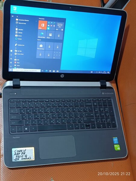 Ordinateur Portable HP 15.6"