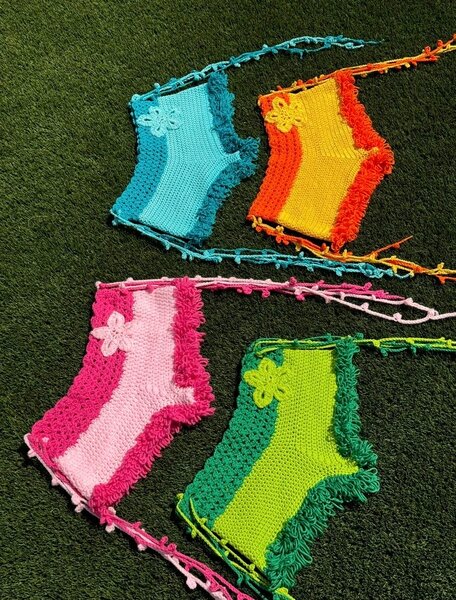 Maillots de bain tricotés colorés