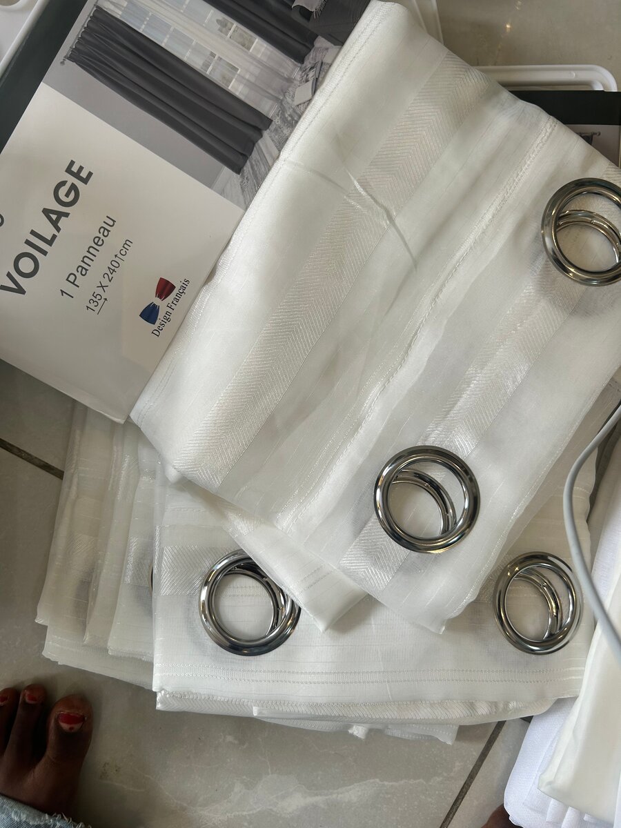 Rideau voilage blanc pour salon