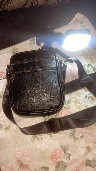 Sacoche bandoulière cuir homme