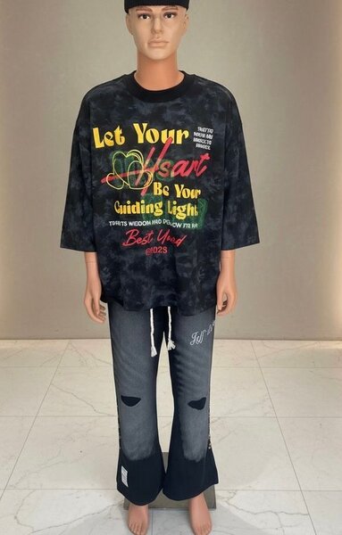 T-shirt graphique tendance