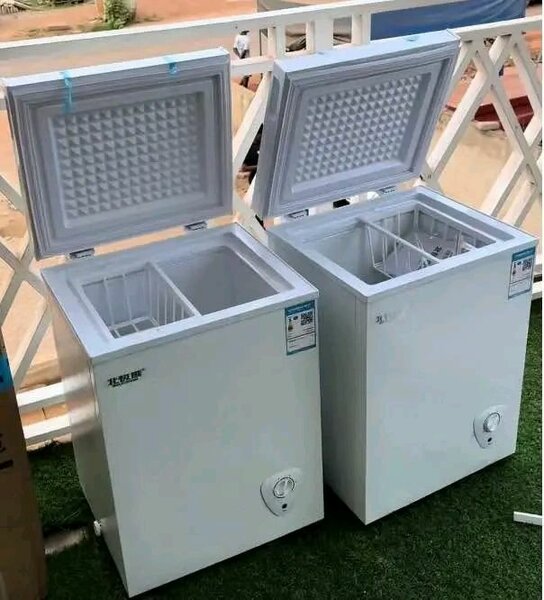 Congélateur coffre compact