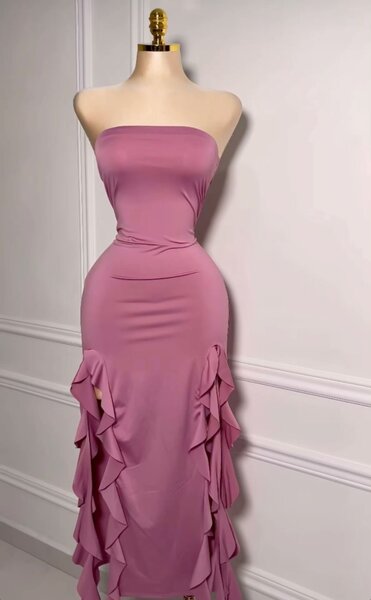 Elegant Ruffled Strapless Dress