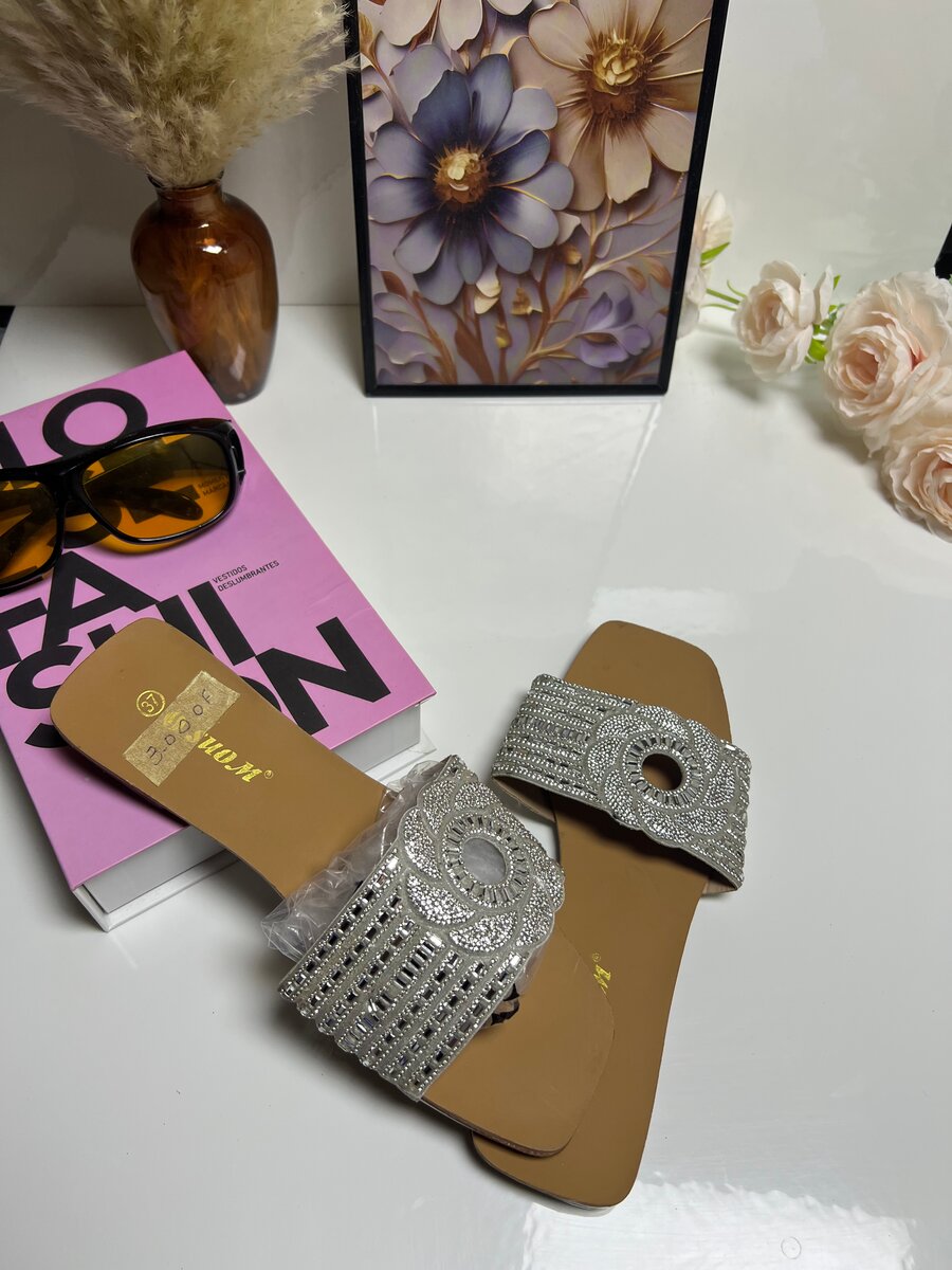 SANDALES POUR FEMMES