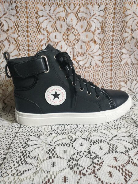 Baskets montantes noires tendance